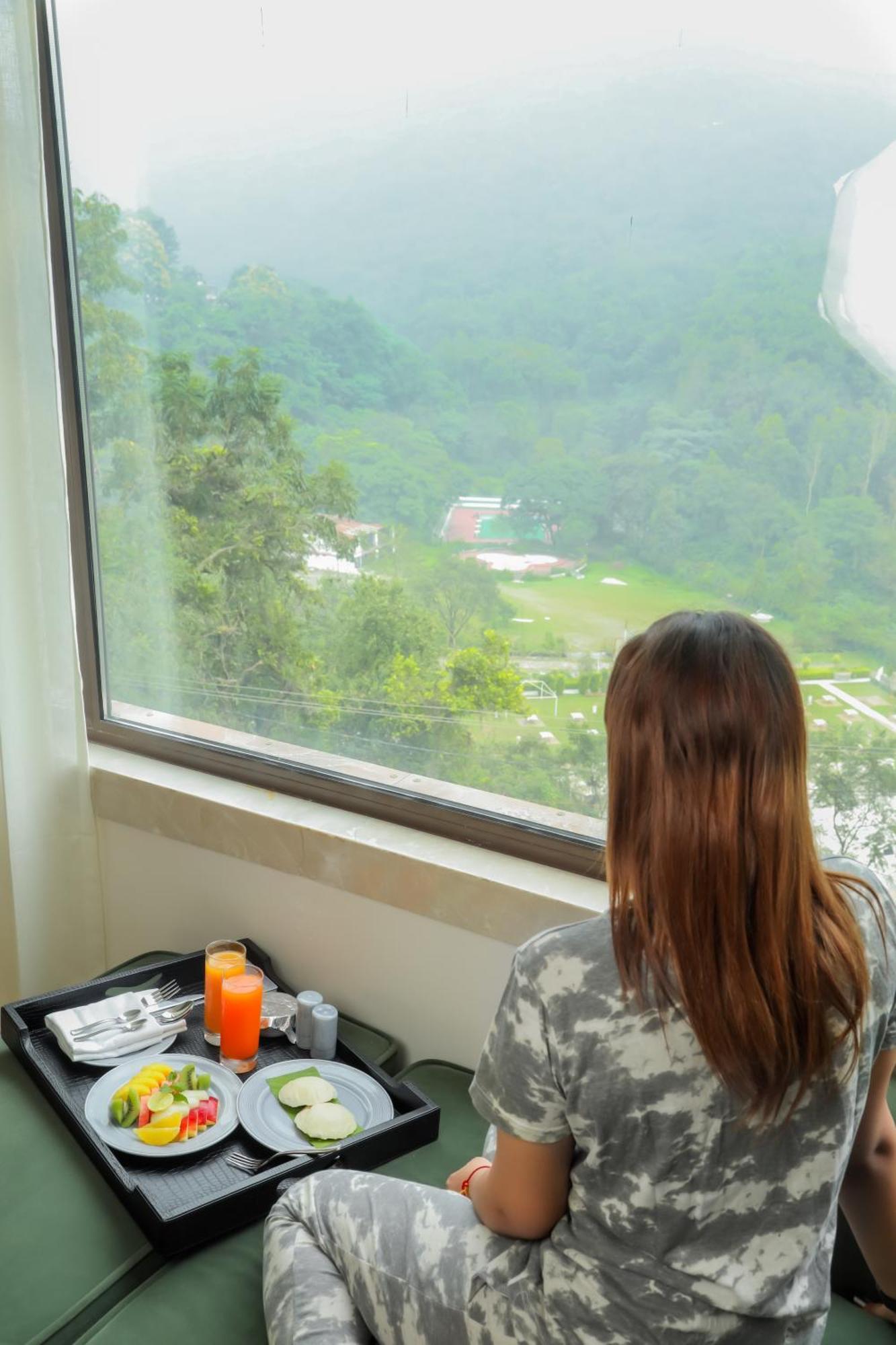 Отель The Prominence Mussoorie Road Дехрадун Экстерьер фото